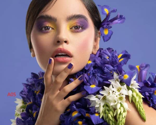 עדשות מגע צבעוניות שנתיות A05 MARVEL VIOLET