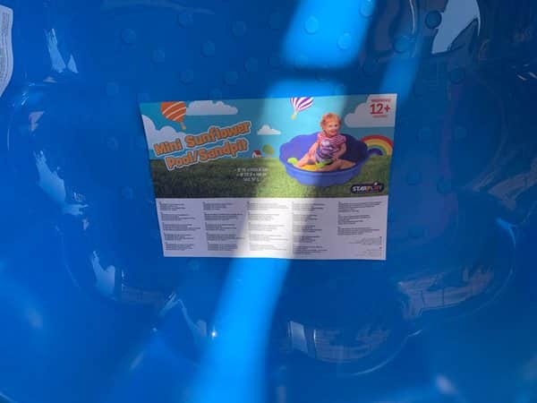 בריכה/ארגז חול לתינוקות