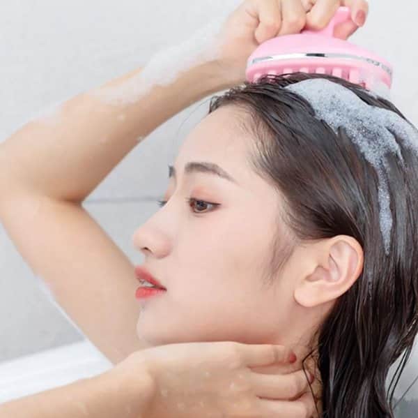 מסרק מסאג usb כולל הטענה פנימית, עמיד נגד מים