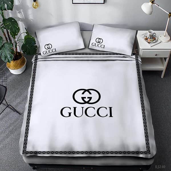 סט כיסוי מיטה מיקופייבר : מצעי גוצ'י לבן - סט זוגי