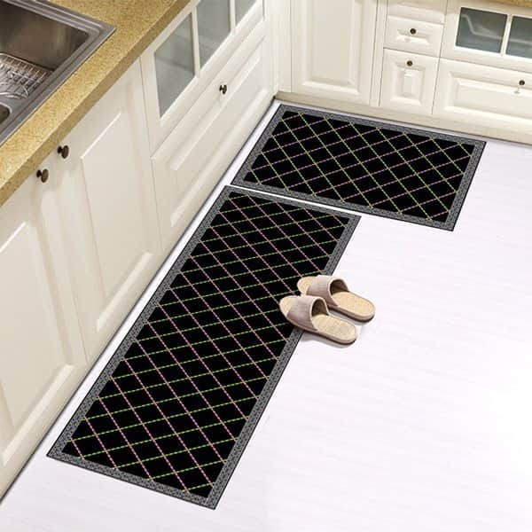 סט זוג שטיחי מטבח - מעויינים שחור מקווקו